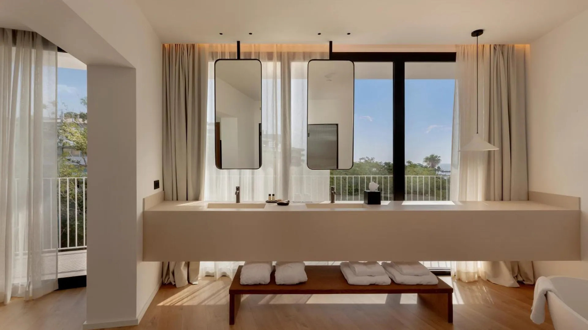 Elisabeth By The Sea Hotel توسا ذي مار 5*,